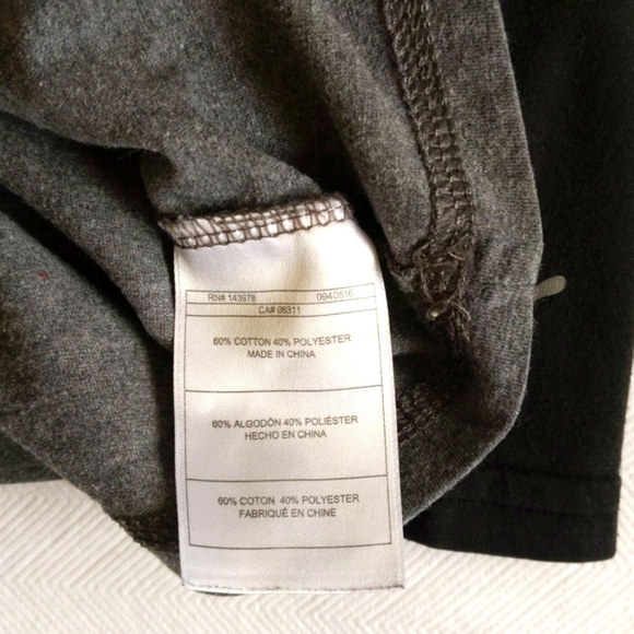 mixed brands 2-pack long sleeve shirt bundle  24 months baby boy - Picture 6 of 8